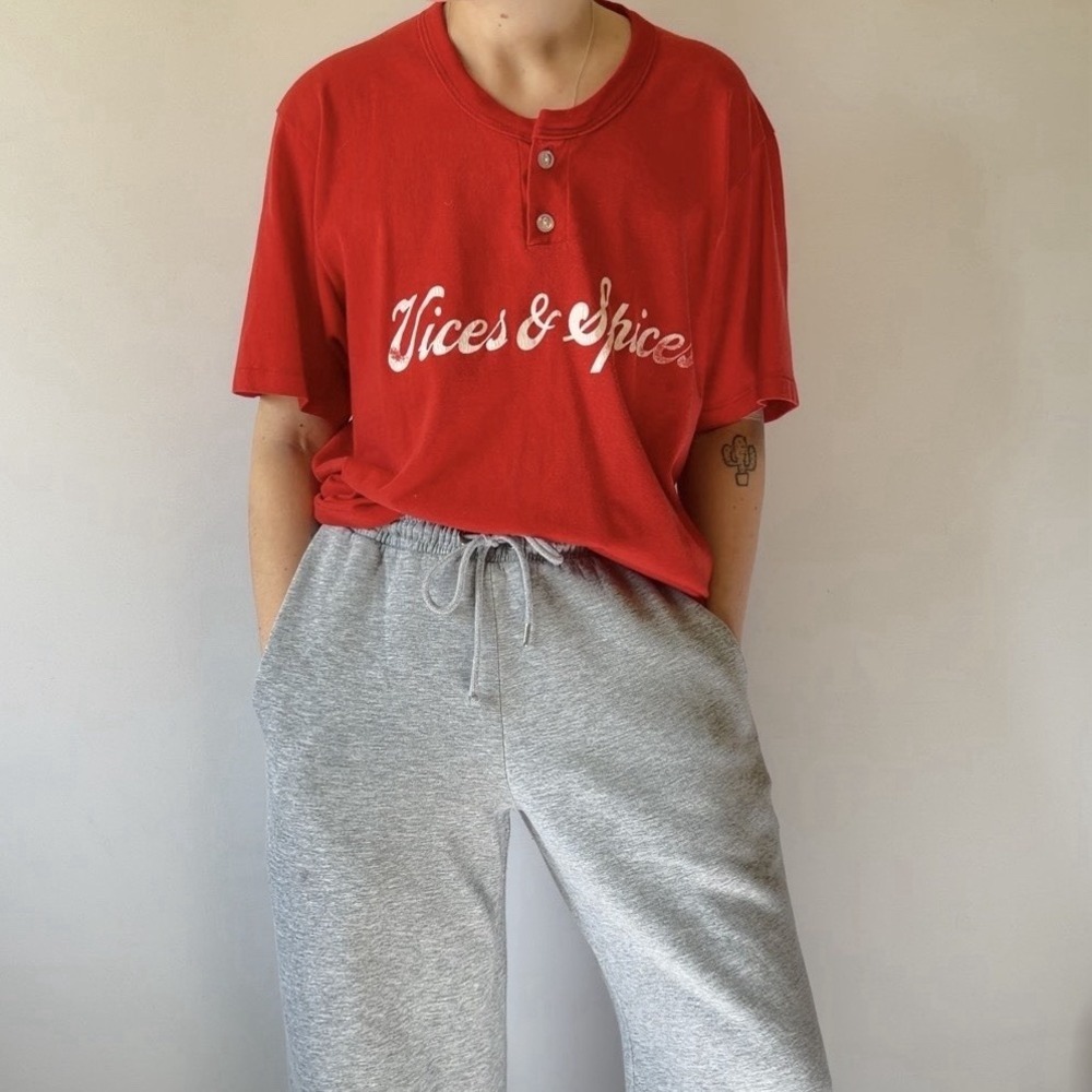 Vintage Russel Athletic Vices & Spices Graphic Single Stitch TShirt Size Large